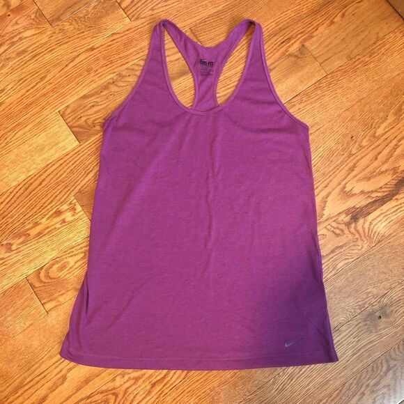 Nike racerback tank - Picture 1 of 4